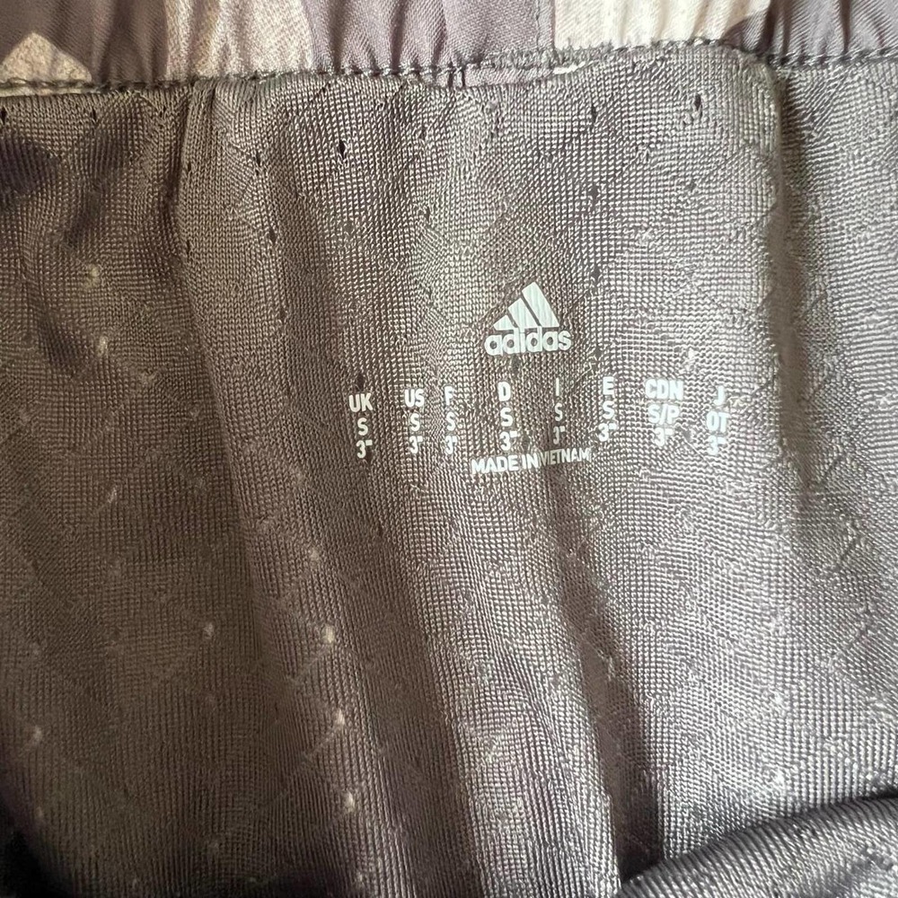 Adidas athletic shorts, black, gray and white with built-in liner - Picture 5 of 8